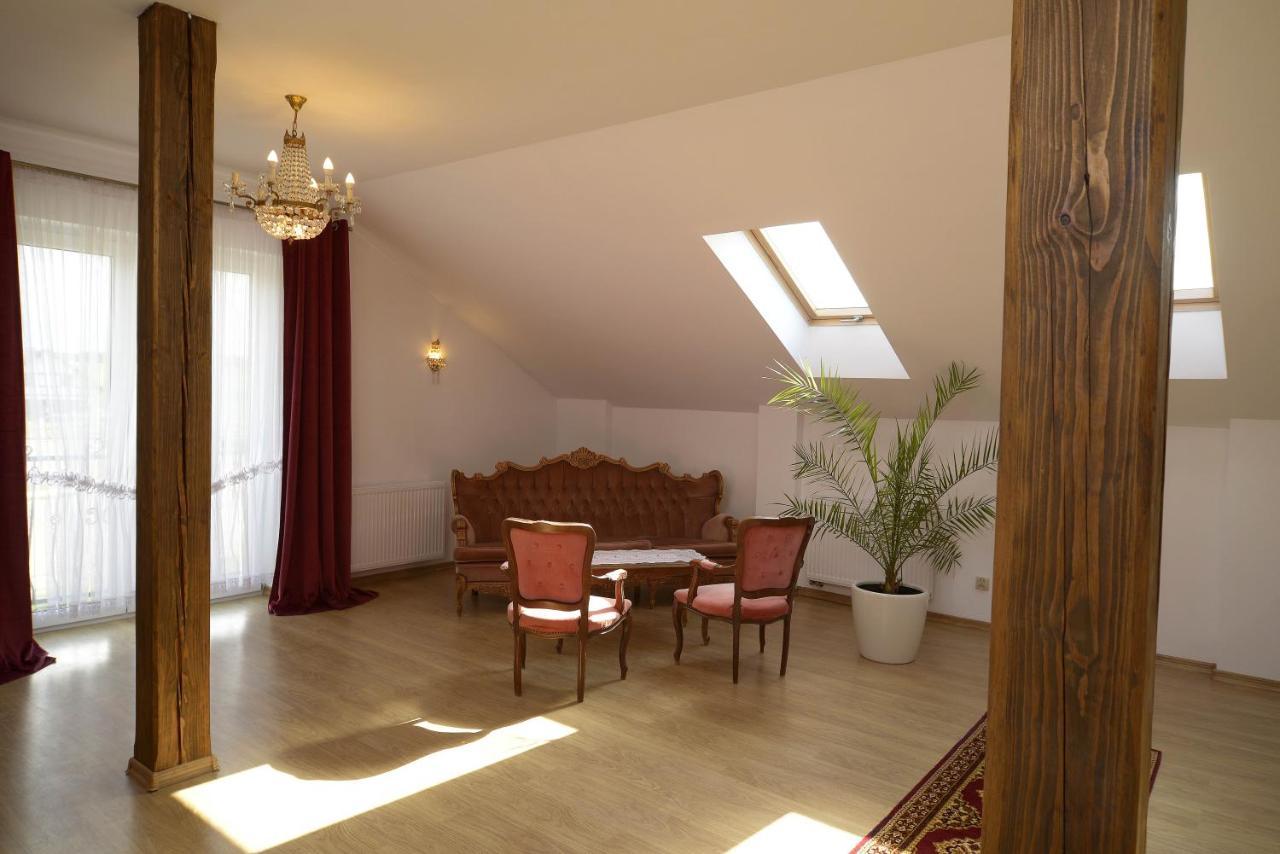 Magnat W Borczu Appartement Buitenkant foto
